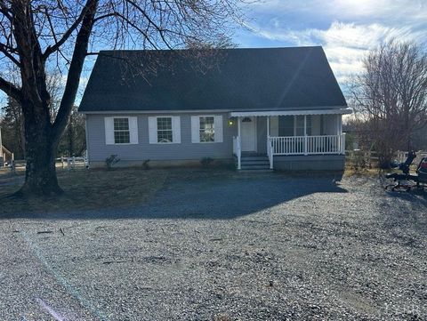Photo of 1229 Wood Road, Lynchburg, VA 24502 (MLS # 364420)