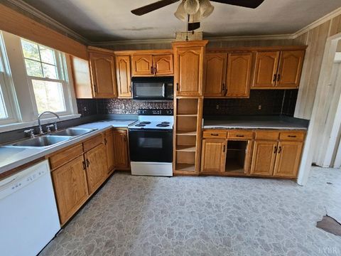 Tiny photo for 3793 Smith Mountain Lake Parkway, Huddleston, VA 24104 (MLS # 364552)