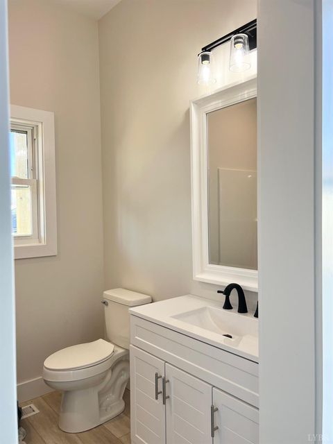 Tiny photo for 424 Main St. St, Madison Heights, VA 24572 (MLS # 363878)