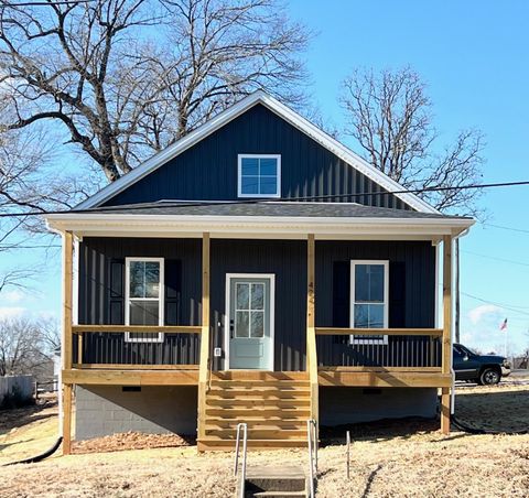 Photo of 424 Main St. St, Madison Heights, VA 24572 (MLS # 363878)