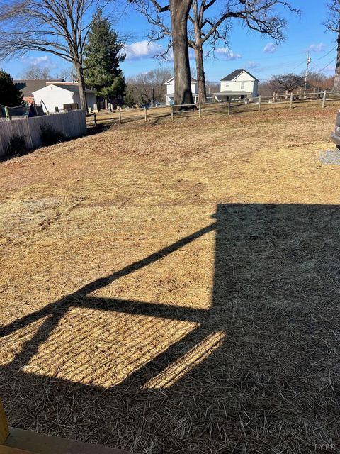 Tiny photo for 424 Main St. St, Madison Heights, VA 24572 (MLS # 363878)