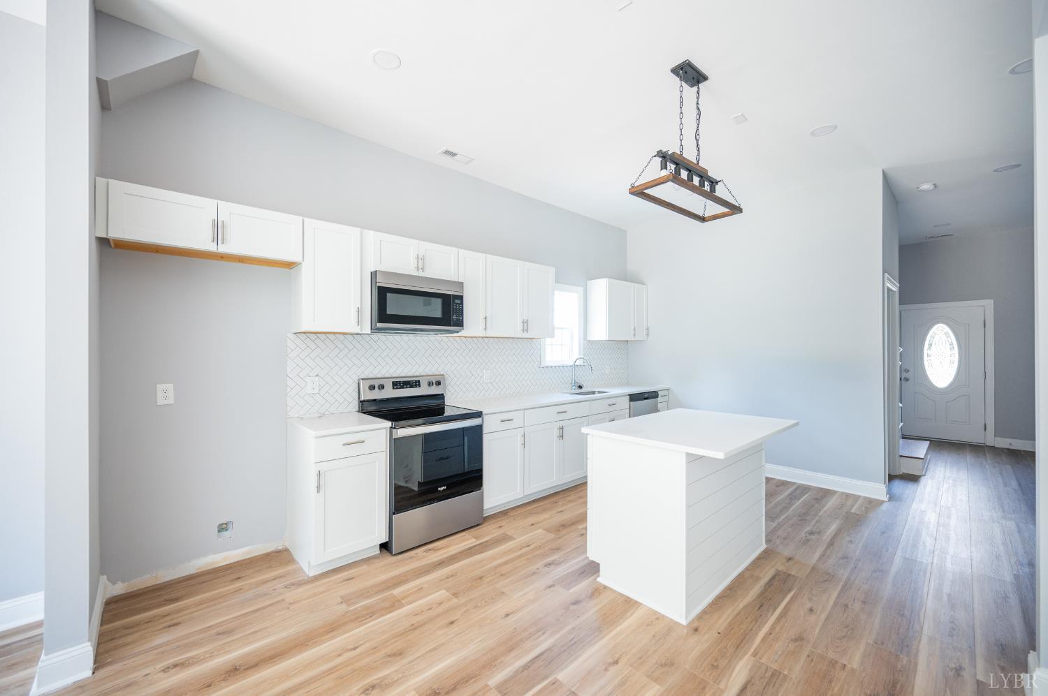 151 Stratford Place, Madison Heights, Virginia image 8
