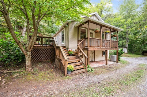 Homes For Sale - 1488 Short Cut Road<br/> Bedford County, Coleman Falls, VA 24536