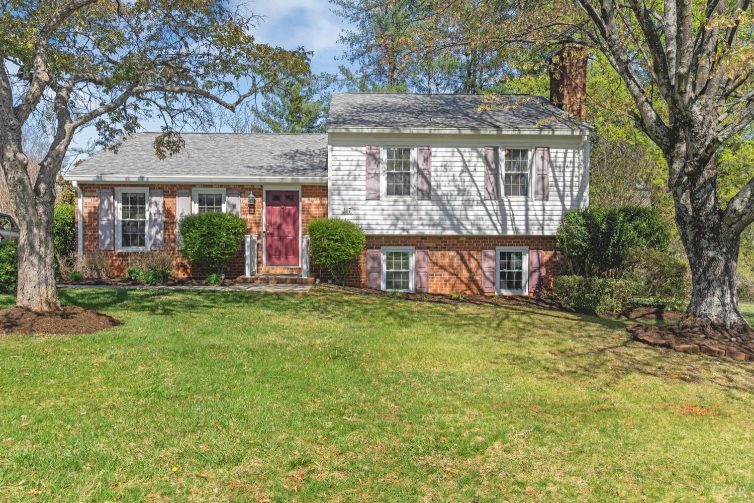 117 Stonehouse Drive, Lynchburg, Virginia image 1