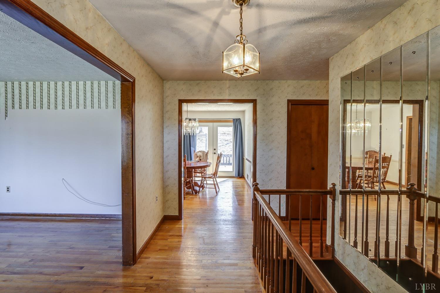 113 Circle Drive, Lynchburg, Virginia image 4