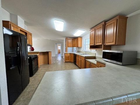Tiny photo for 384 McNeish Lane, Gladstone, VA 24553 (MLS # 365425)