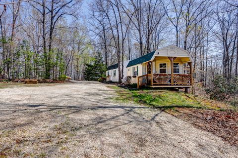 Tiny photo for 384 McNeish Lane, Gladstone, VA 24553 (MLS # 365425)