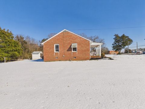 Tiny photo for 840 David Bruce Ave. Ave, Charlotte Court House, VA 23923 (MLS # 364275)