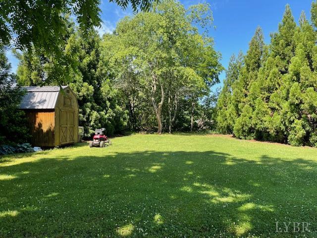 202 Leftwich Street, Gretna, Virginia image 6