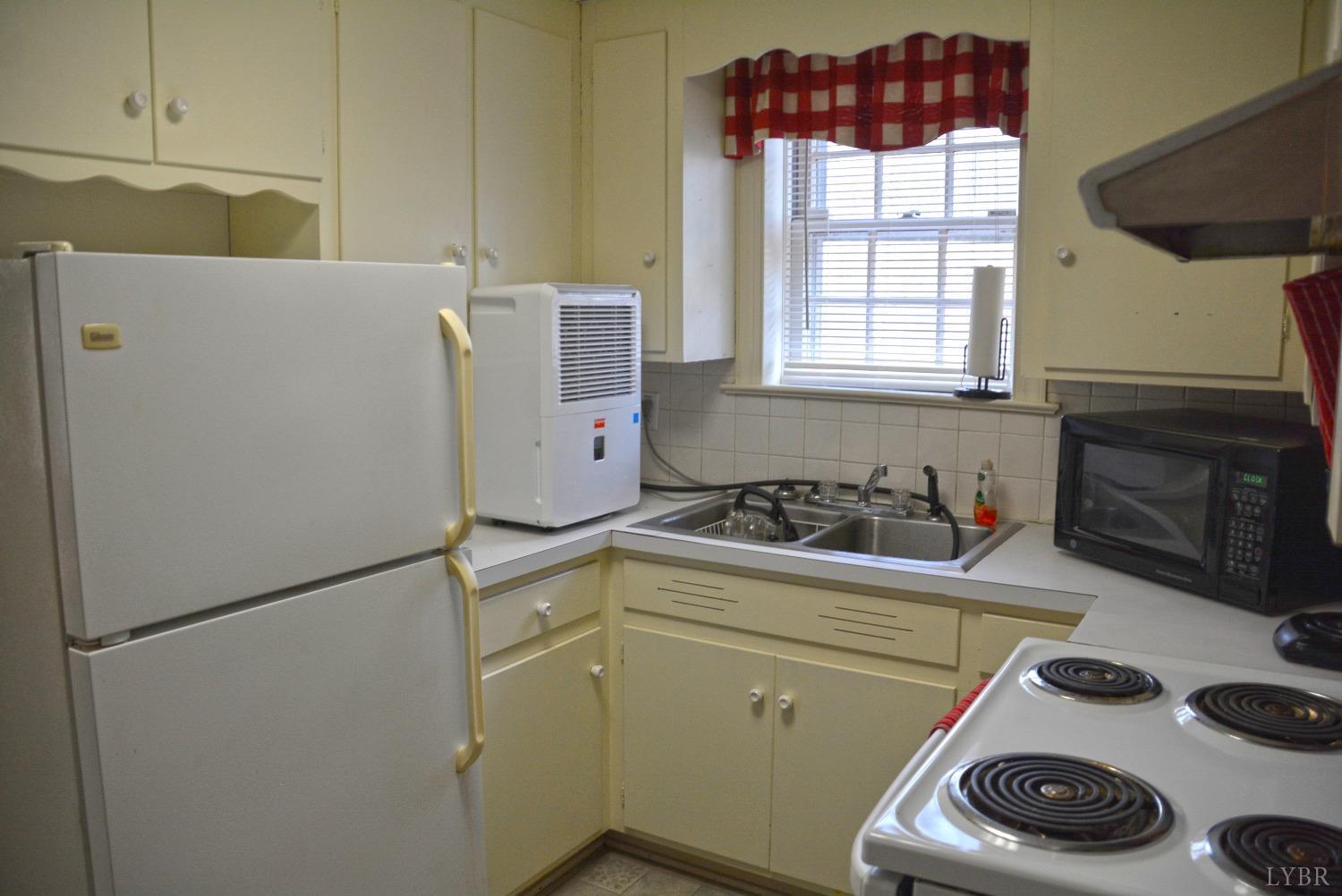 1104 High Street St, Farmville, Virginia image 14
