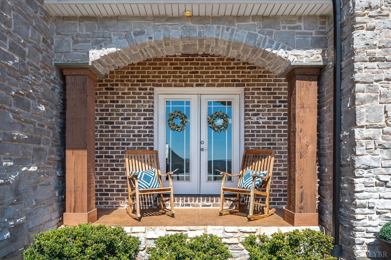 1452 Lake Manor Drive, Forest, Virginia image 11