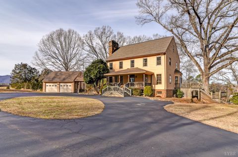 Photo of 2120 Wiggington Road, Lynchburg, VA 24502 (MLS # 364104)