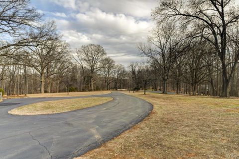 Tiny photo for 2120 Wiggington Road, Lynchburg, VA 24502 (MLS # 364104)