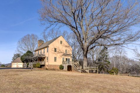 Tiny photo for 2120 Wiggington Road, Lynchburg, VA 24502 (MLS # 364104)