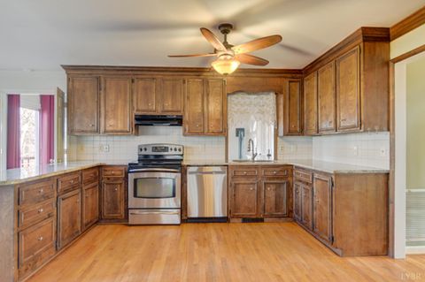 Tiny photo for 2120 Wiggington Road, Lynchburg, VA 24502 (MLS # 364104)