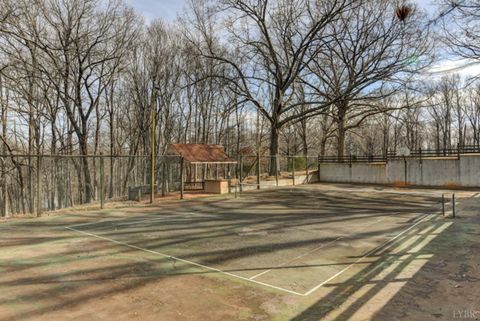 Tiny photo for 2120 Wiggington Road, Lynchburg, VA 24502 (MLS # 364104)