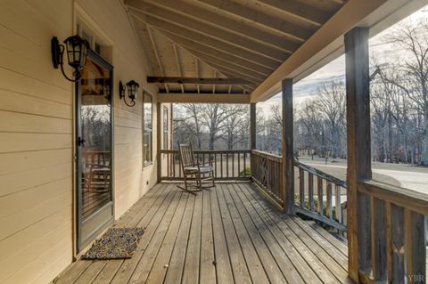 Tiny photo for 2120 Wiggington Road, Lynchburg, VA 24502 (MLS # 364104)