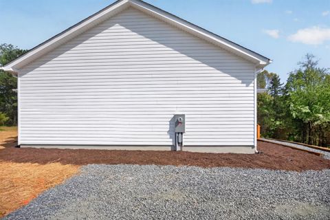 Tiny photo for 140 Stoney Creek, Madison Heights, VA 24572 (MLS # 365801)