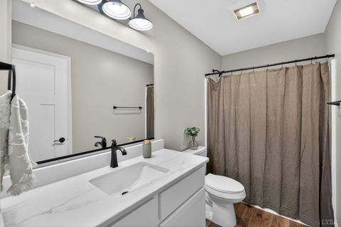 Tiny photo for 140 Stoney Creek, Madison Heights, VA 24572 (MLS # 365801)