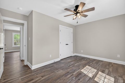 Tiny photo for 140 Stoney Creek, Madison Heights, VA 24572 (MLS # 365801)