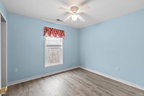 Tiny photo for 1132 James view Drive, Lynchburg, VA 24503 (MLS # 364857)
