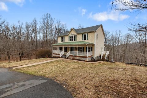 Tiny photo for 1132 James view Drive, Lynchburg, VA 24503 (MLS # 364857)