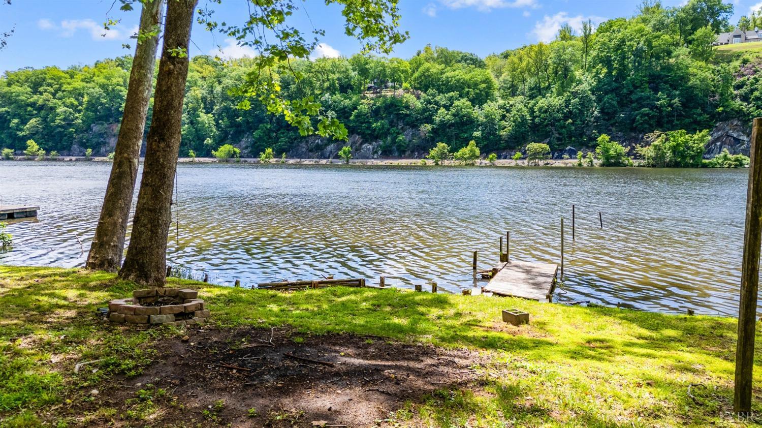 216 Trents Landing Road, Madison Heights, Virginia image 4