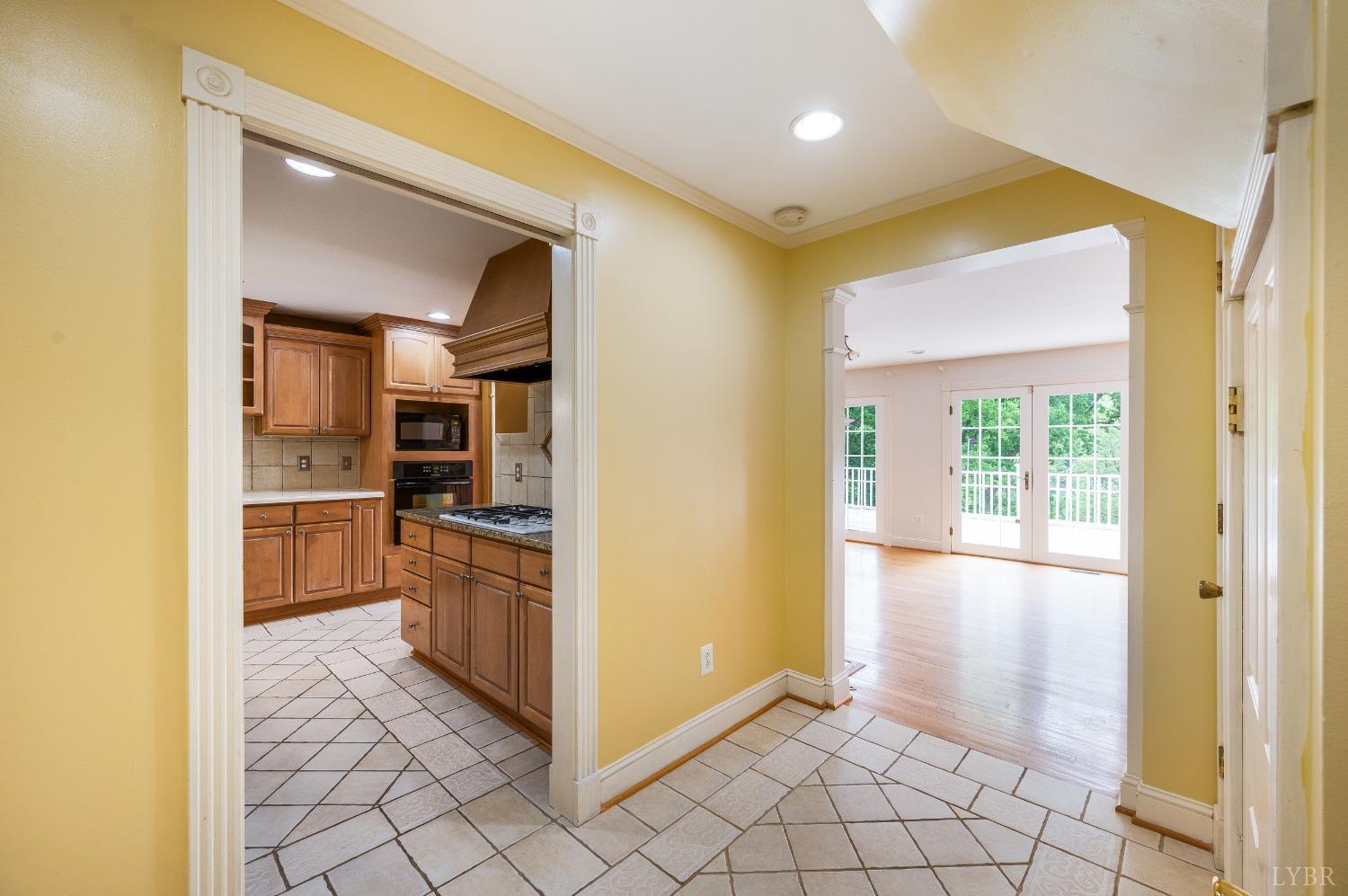 216 Trents Landing Road, Madison Heights, Virginia image 10