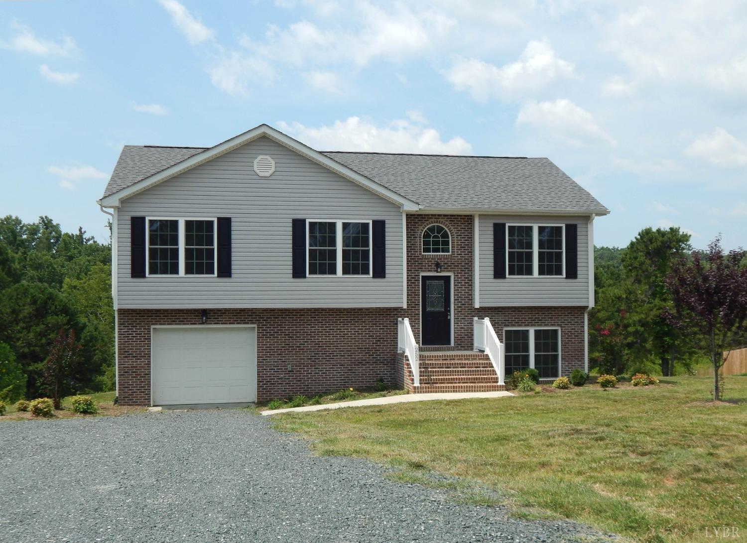 252 Oak Spring Lane, Madison Heights, Virginia image 1