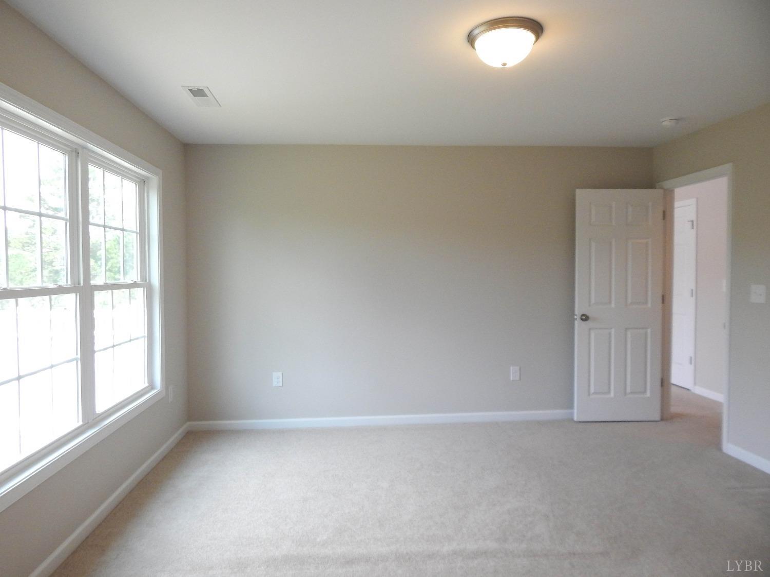 252 Oak Spring Lane, Madison Heights, Virginia image 5