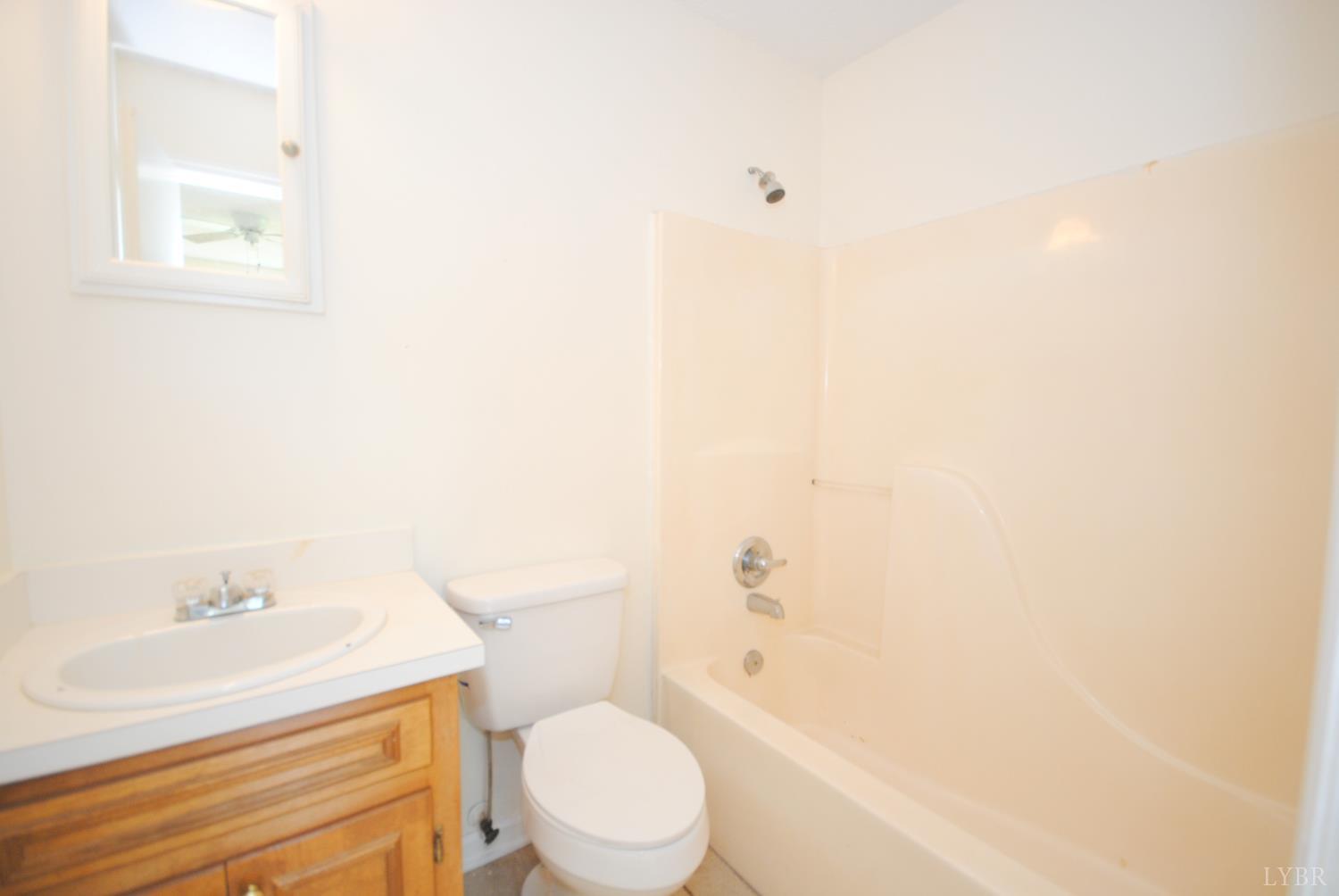 1114 Golden Leaf Rd Rd, Nathalie, Virginia image 19