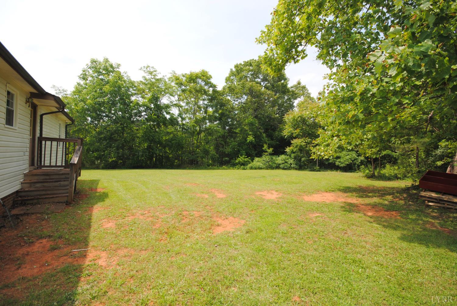 1114 Golden Leaf Rd Rd, Nathalie, Virginia image 3