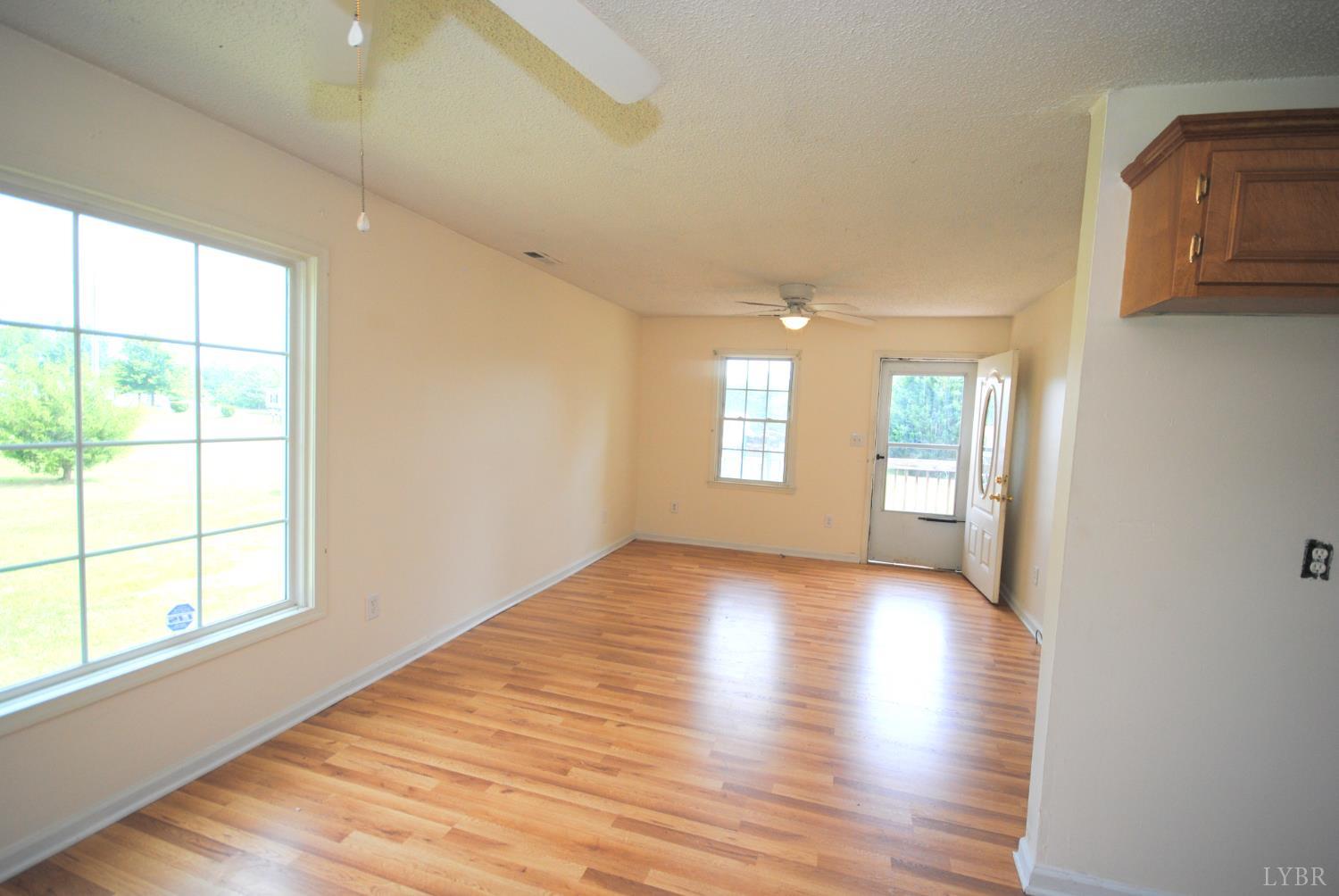 1114 Golden Leaf Rd Rd, Nathalie, Virginia image 8