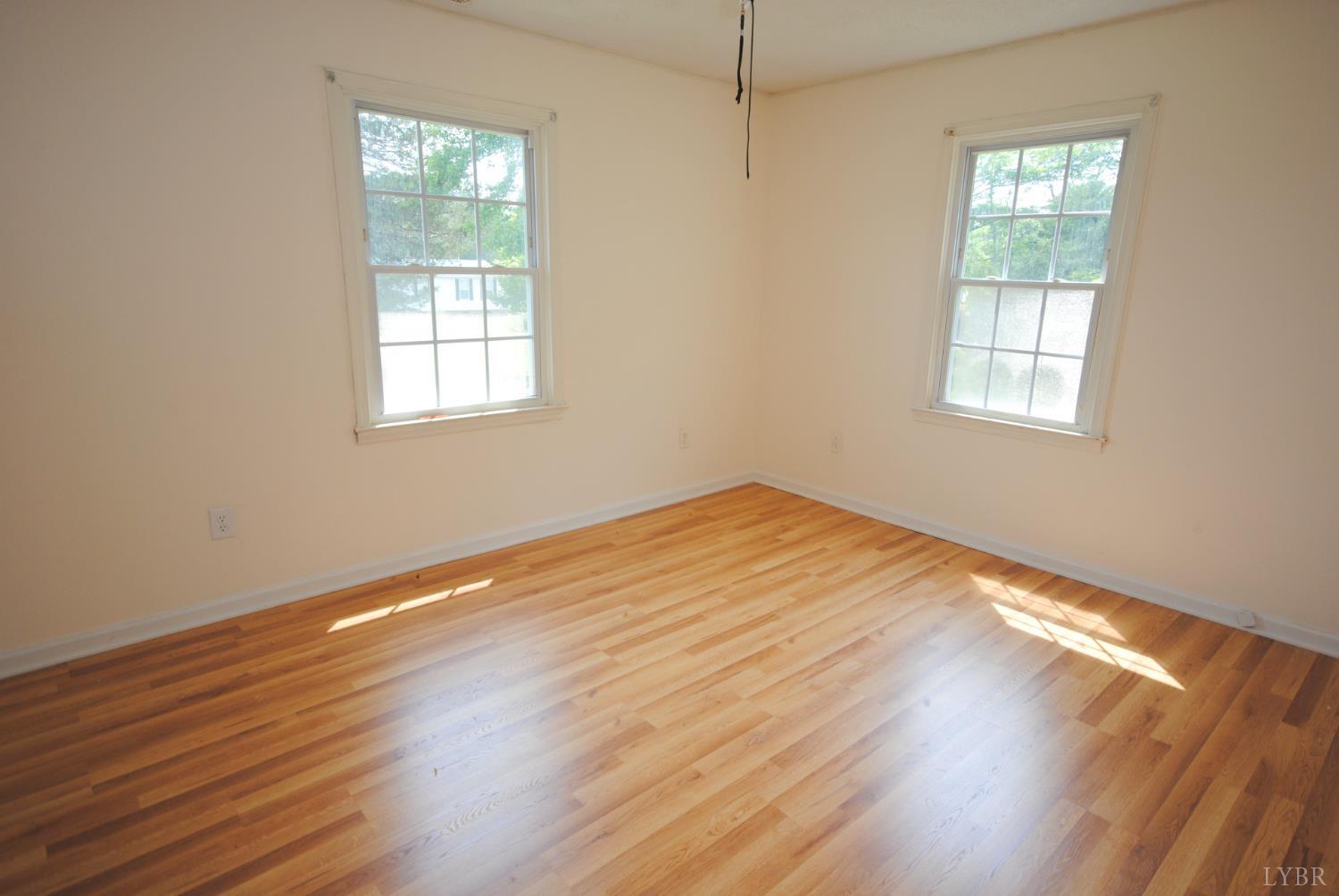 1114 Golden Leaf Rd Rd, Nathalie, Virginia image 17
