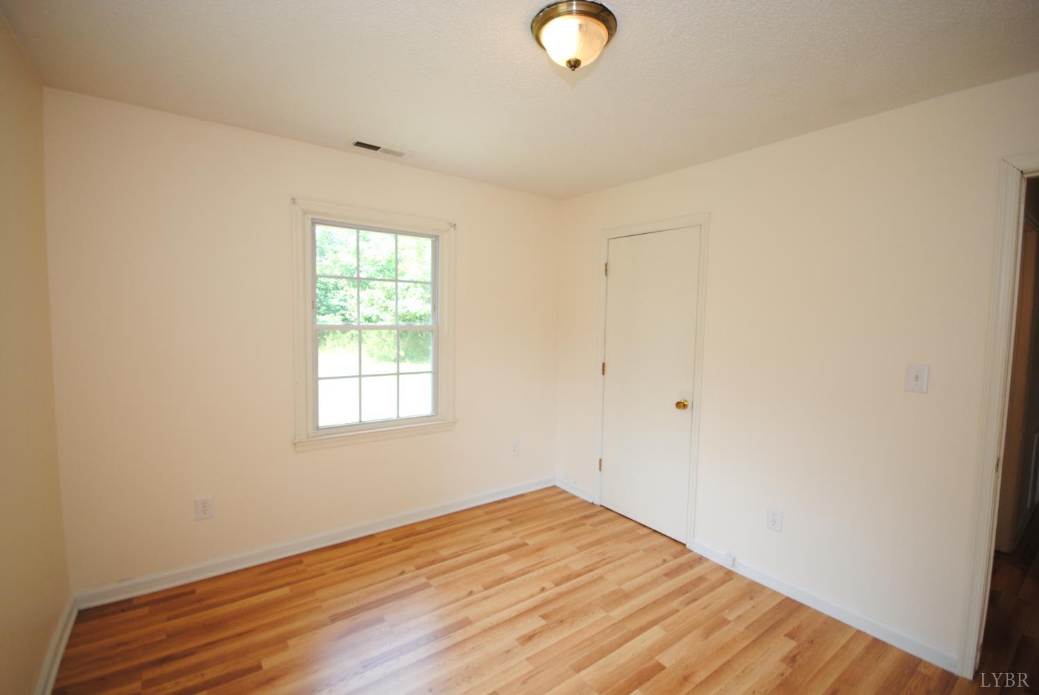 1114 Golden Leaf Rd Rd, Nathalie, Virginia image 21