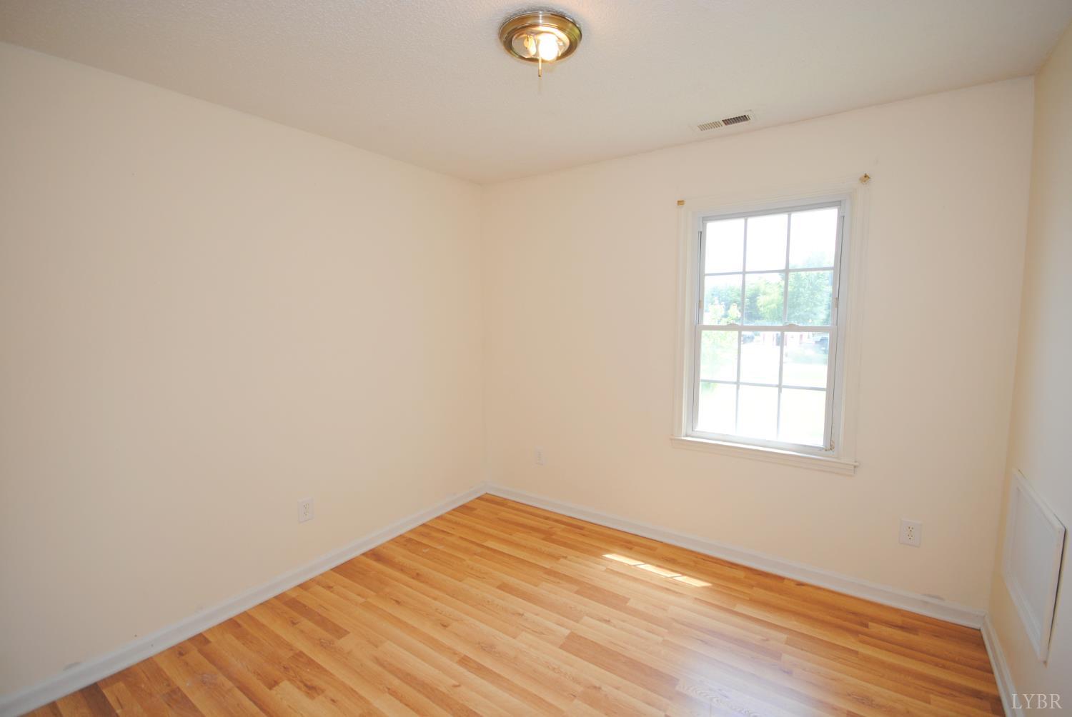 1114 Golden Leaf Rd Rd, Nathalie, Virginia image 14