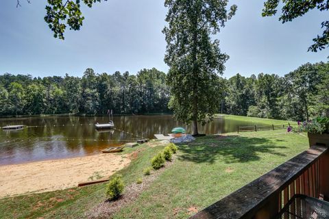 Tiny photo for 1105 W Lake Road, Spout Spring, VA 24593 (MLS # 366602)