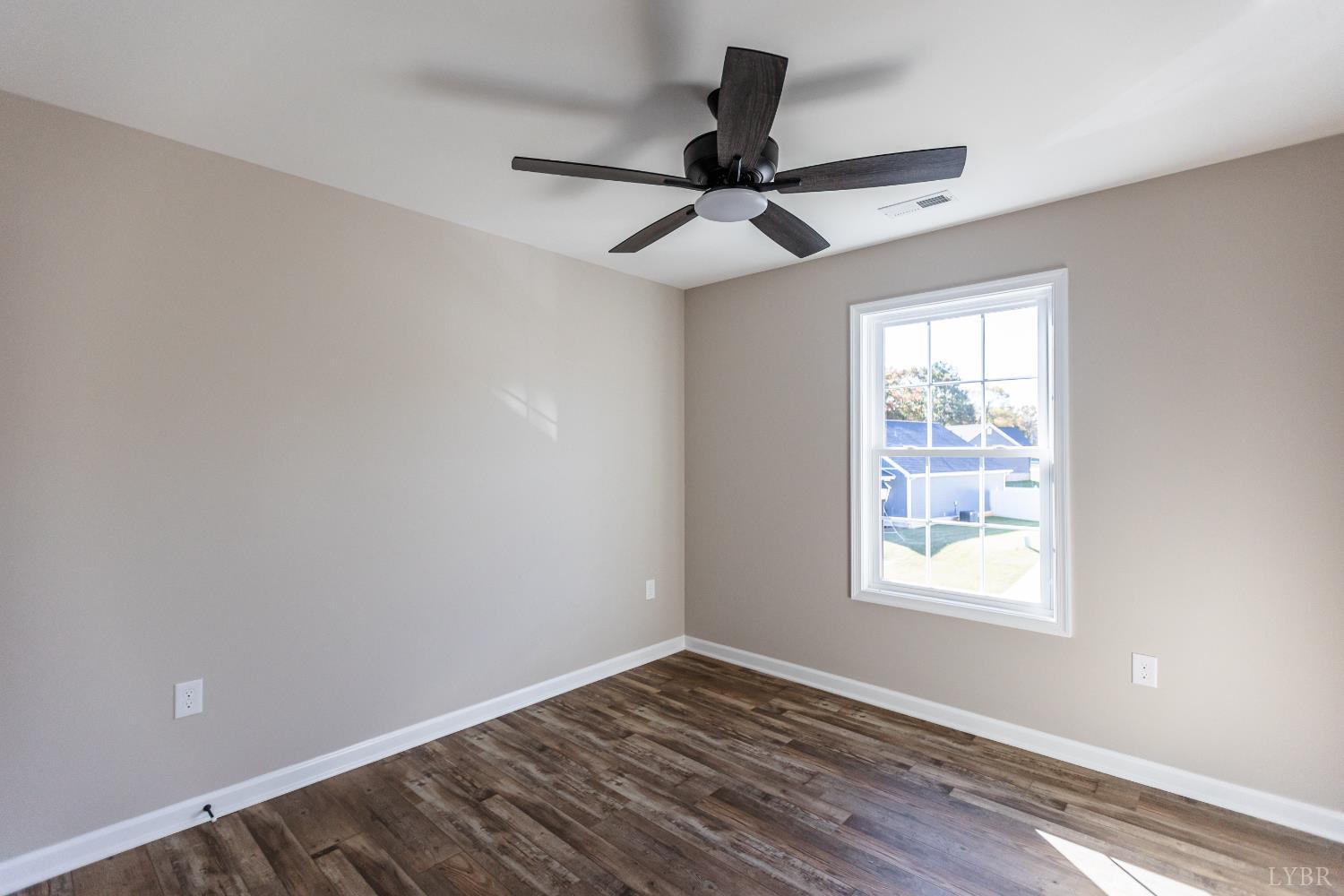 Appomattox, Virginia 24522, United States, 3 Bedrooms Bedrooms, ,3 BathroomsBathrooms,Residential,Active,244037