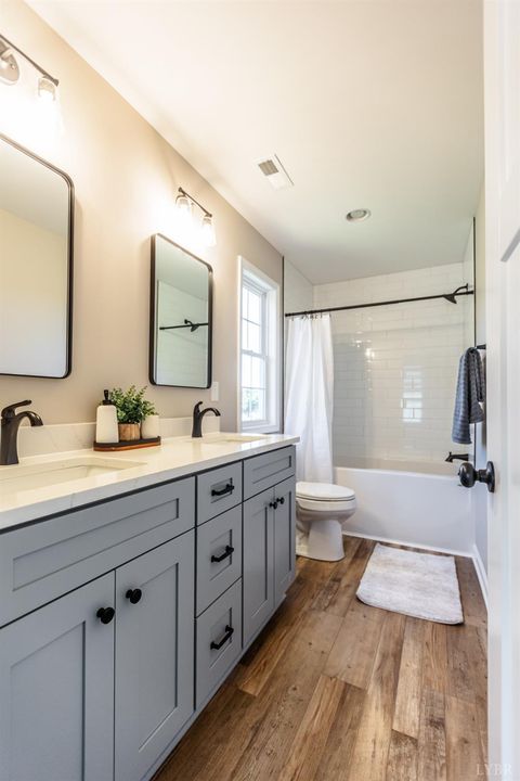 Tiny photo for 413 North Avenue, Appomattox, VA 24522 (MLS # 363111)