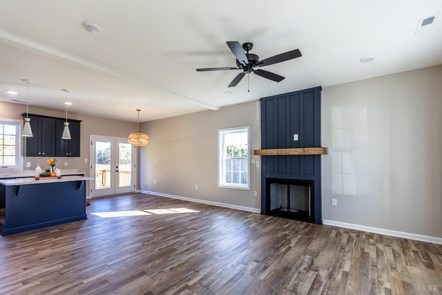 Appomattox, Virginia 24522, United States, 3 Bedrooms Bedrooms, ,3 BathroomsBathrooms,Residential,Active,244037