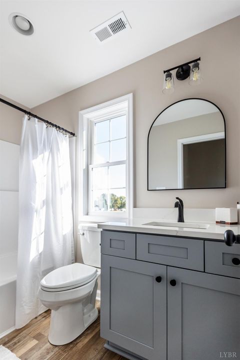 Tiny photo for 413 North Avenue, Appomattox, VA 24522 (MLS # 363111)