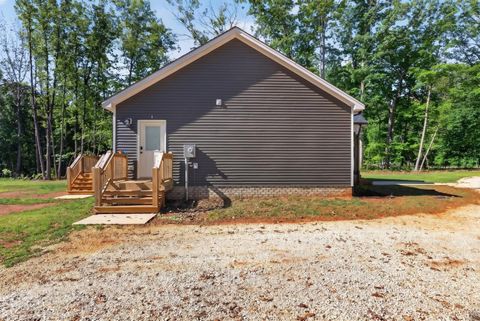 Tiny photo for 2146 Stonewall Road, Concord, VA 24538 (MLS # 366599)