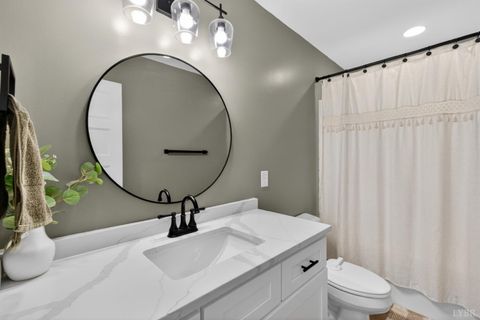 Tiny photo for 2146 Stonewall Road, Concord, VA 24538 (MLS # 366599)