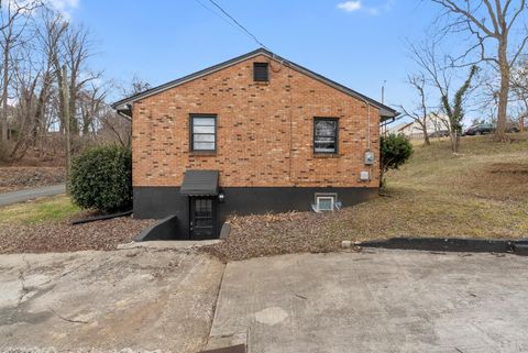 Tiny photo for 816 Spring Street, Lynchburg, VA 24504 (MLS # 364686)
