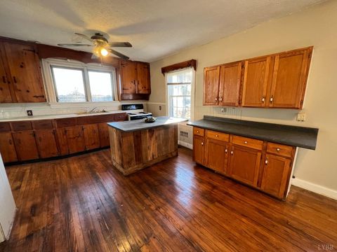 Tiny photo for 1358 S Coolwell Road, Madison Heights, VA 24572 (MLS # 362841)