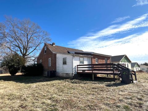 Tiny photo for 1358 S Coolwell Road, Madison Heights, VA 24572 (MLS # 362841)