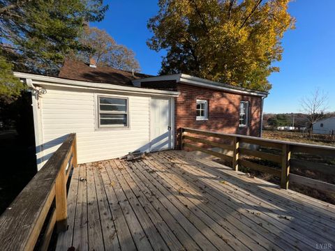 Tiny photo for 1358 S Coolwell Road, Madison Heights, VA 24572 (MLS # 362841)