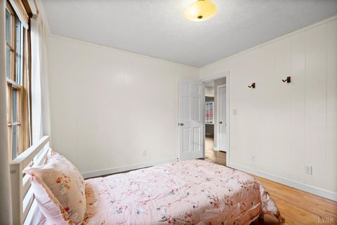 Tiny photo for 127 Temple Circle, Lynchburg, VA 24502 (MLS # 363981)