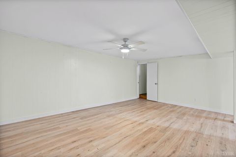 Tiny photo for 127 Temple Circle, Lynchburg, VA 24502 (MLS # 363981)