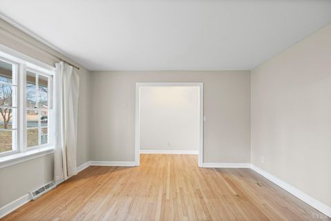 Tiny photo for 127 Temple Circle, Lynchburg, VA 24502 (MLS # 363981)